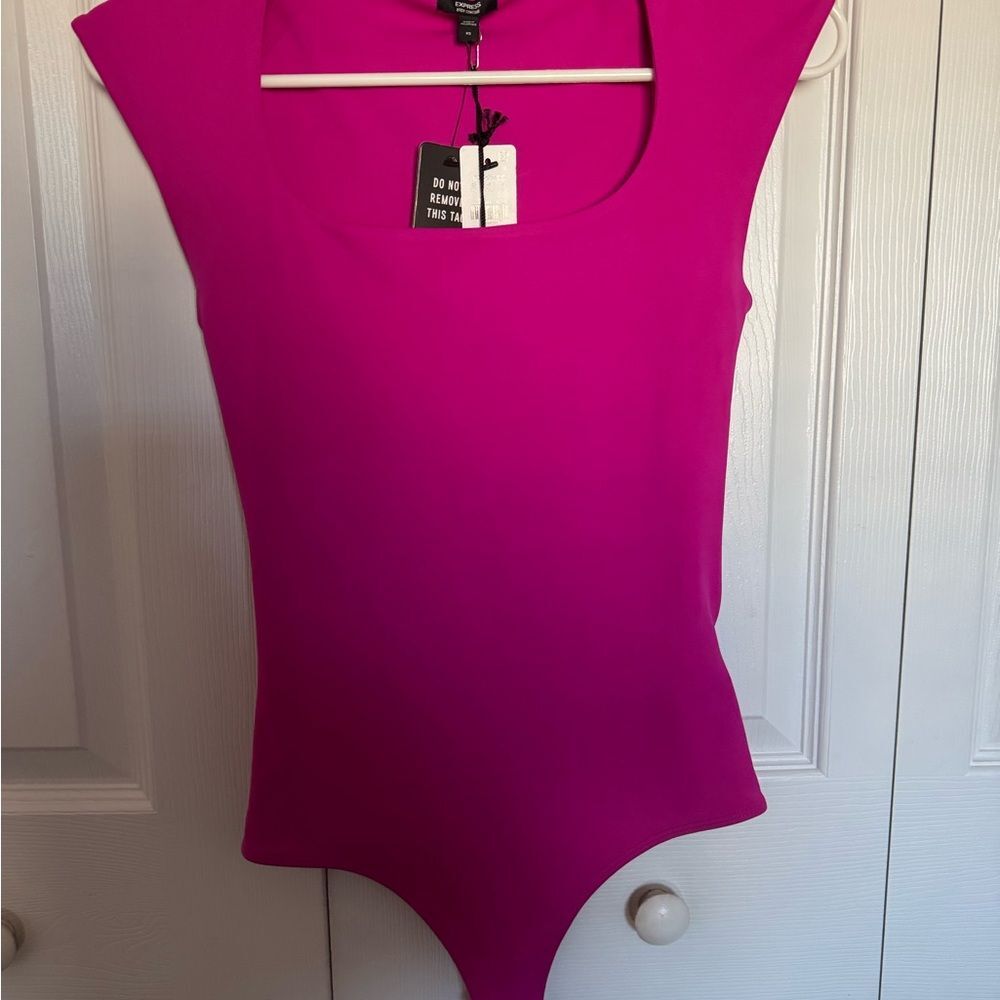 Express Pink Compression Cap Sleeve Bodysuit | Scoop Neck | XS | NWT